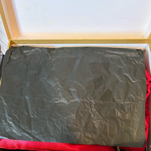 Stunning Amanda Gregory Hand Cobbled Black Stiletto Pump - Picture 9 of 11